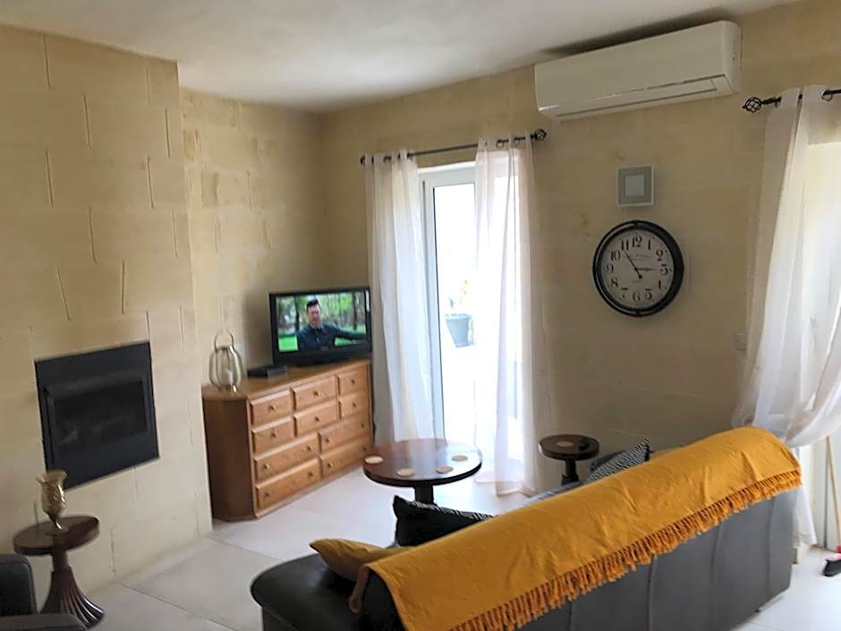 The Cloisters Bed And Breakfast