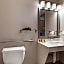 Best Western Plus Hobby Airport Inn & Suites