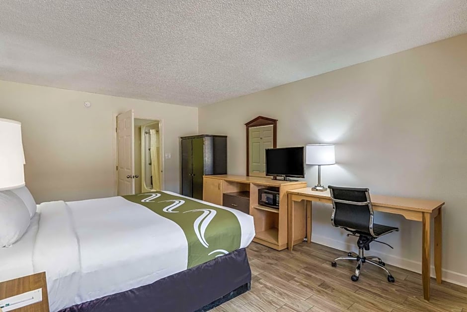 Quality Inn & Suites Hot Springs - Lake Hamilton