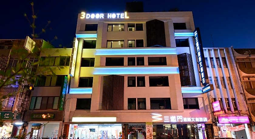 3 Door Hotel