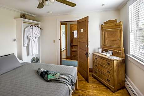 King Suite with Sea View