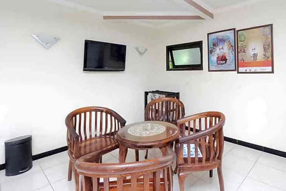Hotel Lestari Near Lippo Plaza Mall Jember