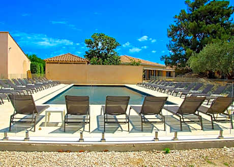 Golden Tulip Avignon Le Paradou