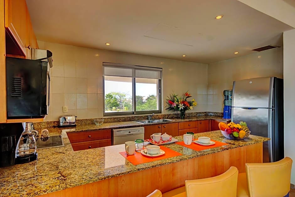Riviera Maya Suites