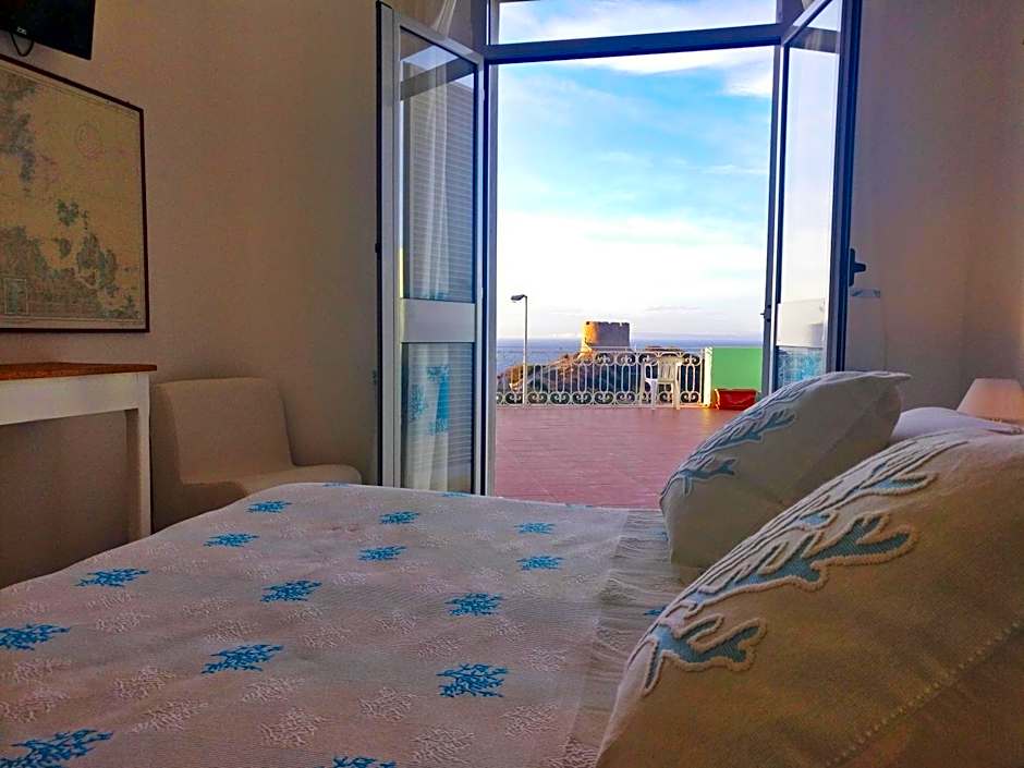 Photo 1 of 25 of 1 Double Bed or 2 Beds, Sea View