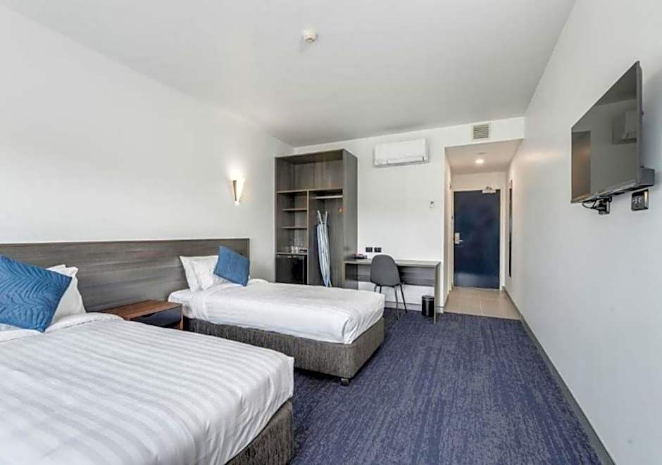 Thornton Executive Hotel