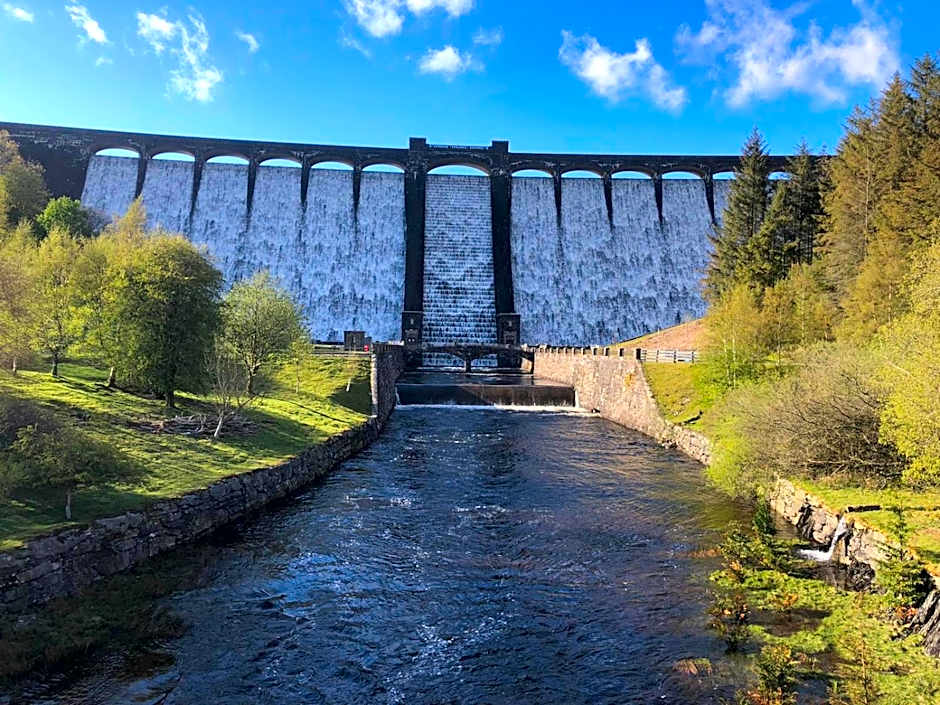 Riverbank Bed and Breakfast