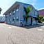 Hollywood City Inn