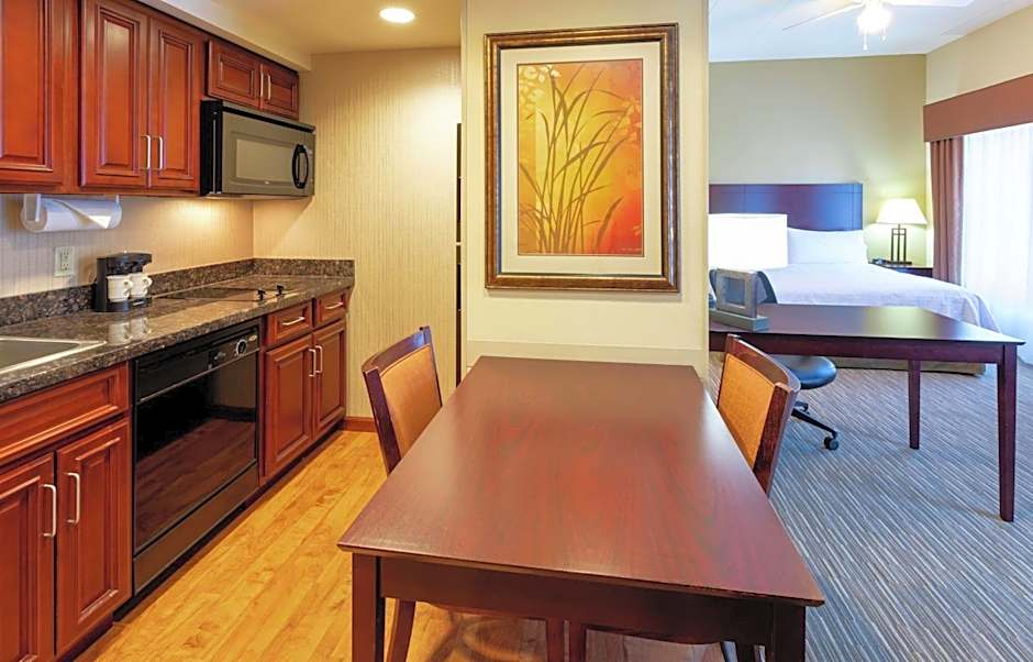 Homewood Suites by Hilton Minneapolis-StLouis Park at West