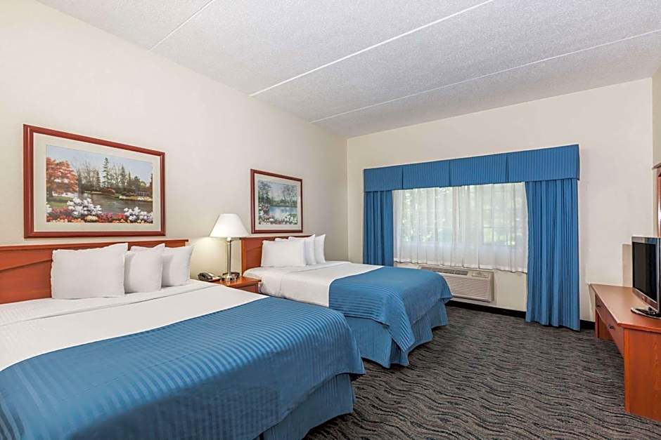 Baymont by Wyndham Des Moines Airport