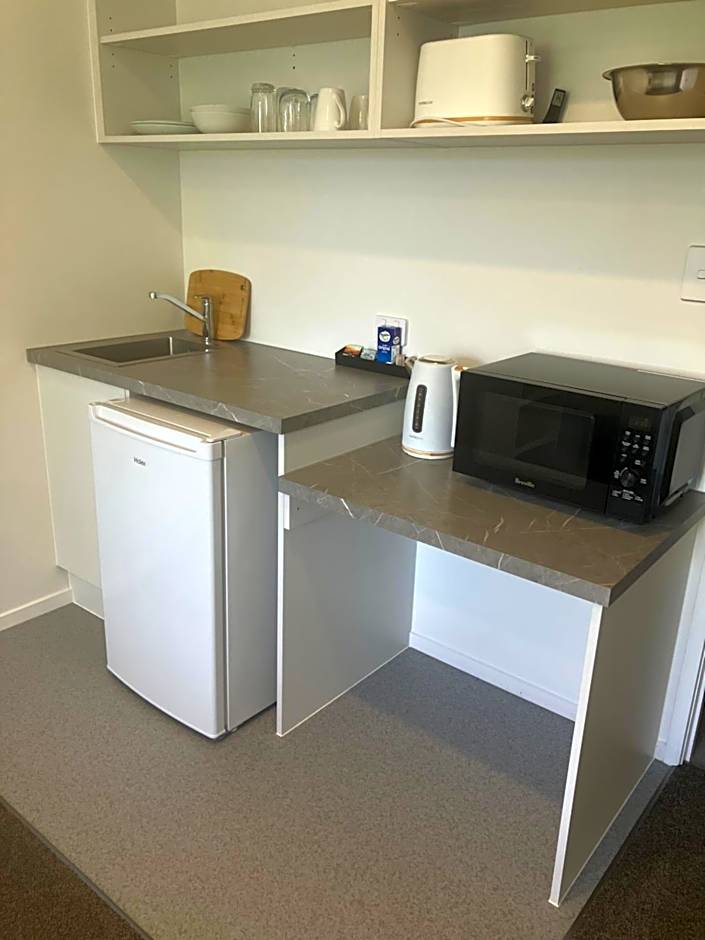 Tripinn Modern Motels & Affordable Accommodation