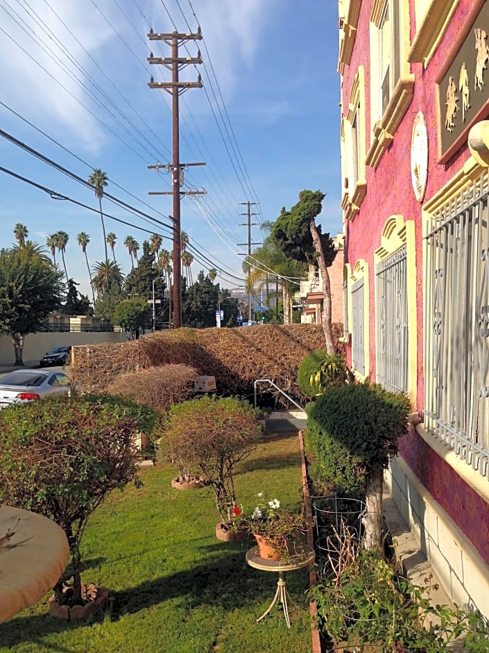 Hollywood Dream Suites Apt