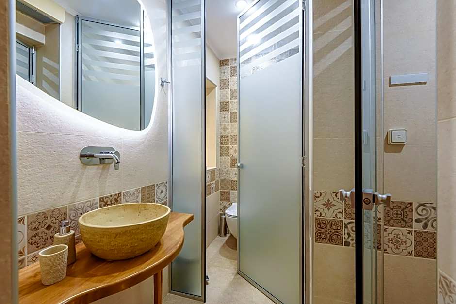 Belmondo Hotel