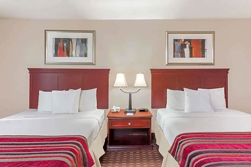 Holiday Inn Express Anaheim West By IHG