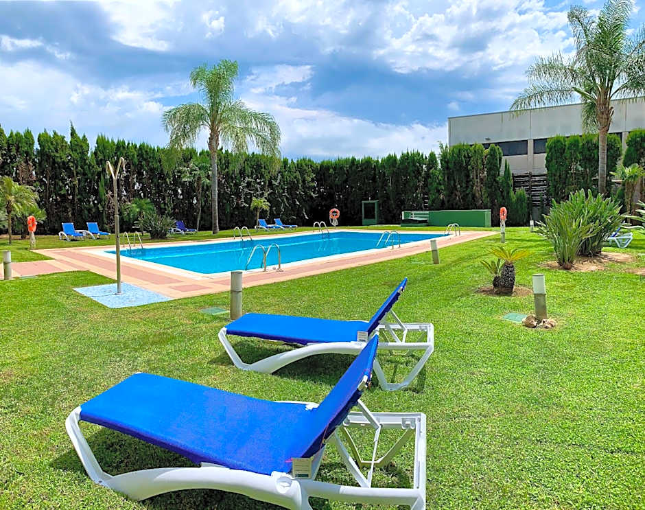 Ramada by Wyndham Valencia Almussafes