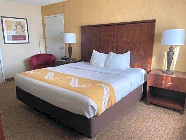 Quality Inn & Suites 