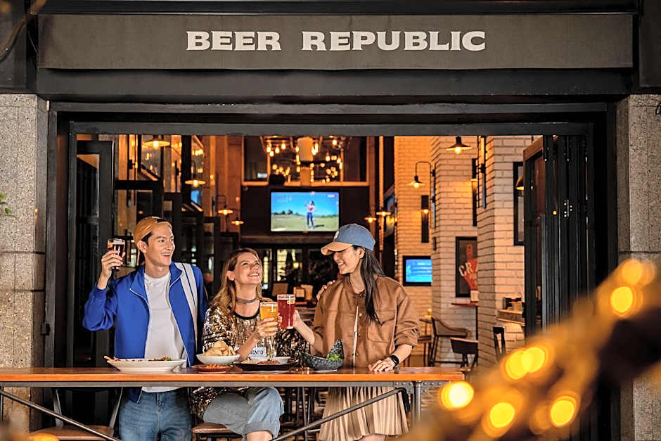 Holiday Inn Bangkok By IHG