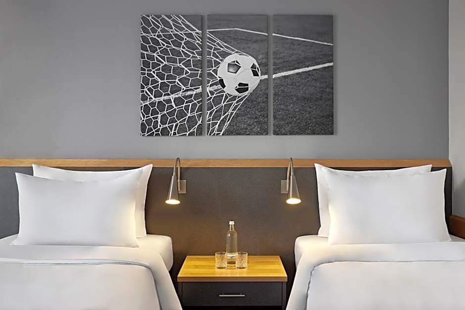 The Curve Hotel BayArena