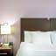 La Quinta Inn & Suites by Wyndham New Cumberland Harrisburg