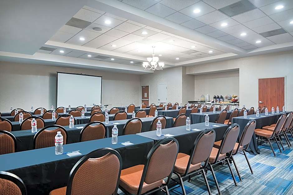 Holiday Inn Express Ontario By IHG