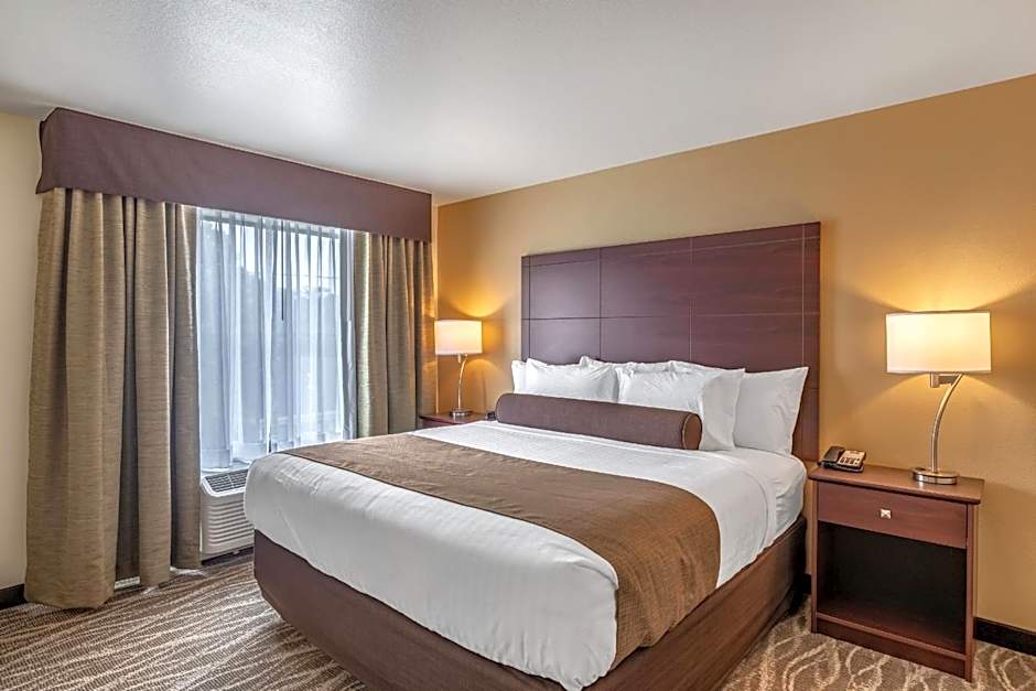 Cobblestone Hotel & Suites Hartford