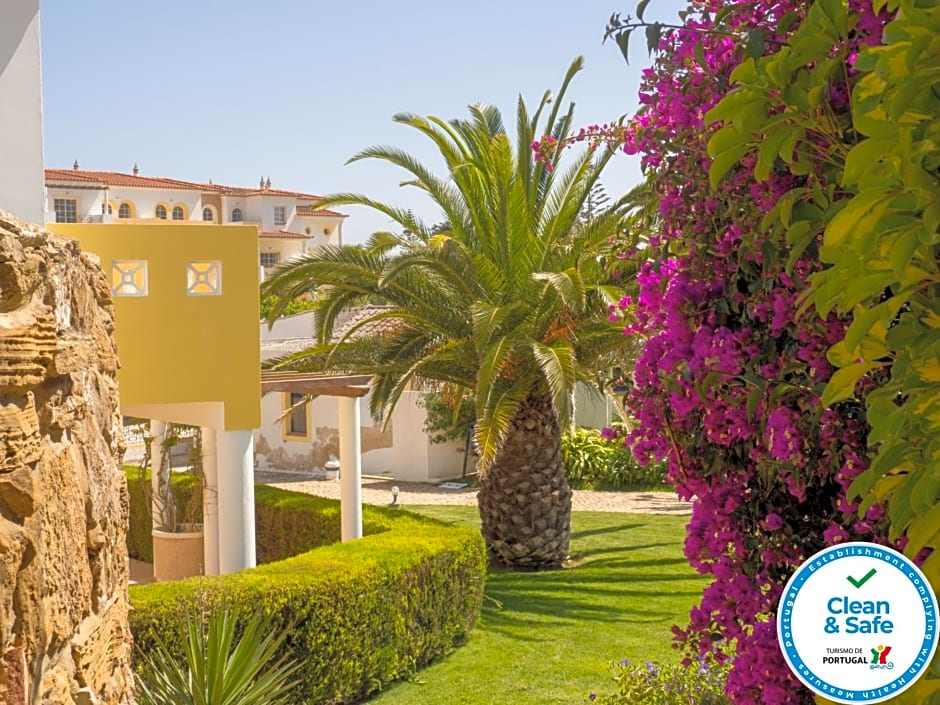 Luz Bay Hotel