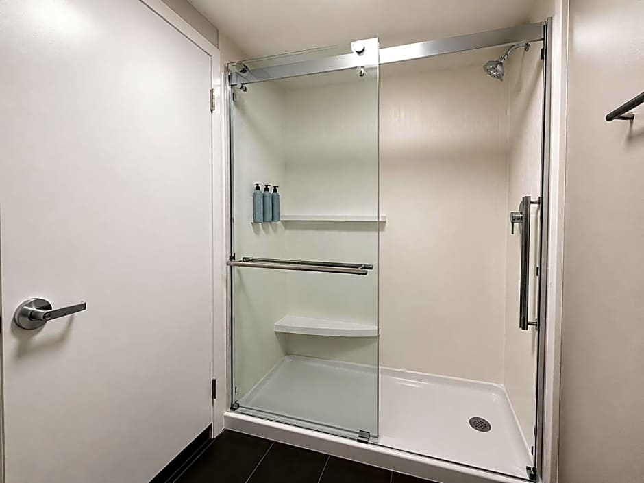 Courtyard by Marriott Houston Hobby Airport