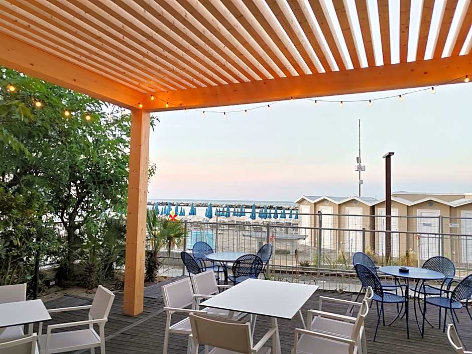 Hotel Cola Frontemare
