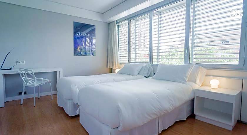 Apartmentos Eurobuilding 2