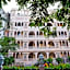 Hotel Arya Niwas