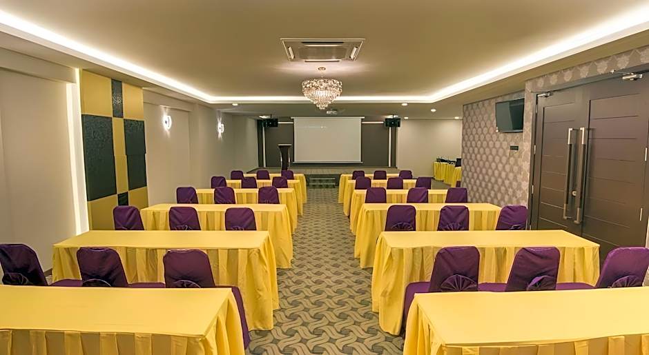 Grand World Hotel