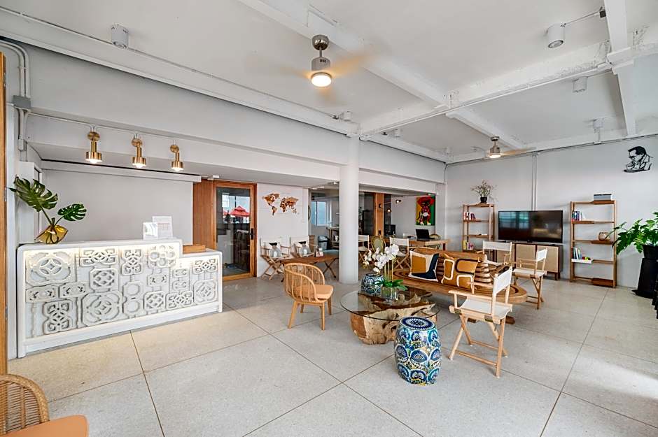 Unplugged at Bangrak Design hostel 