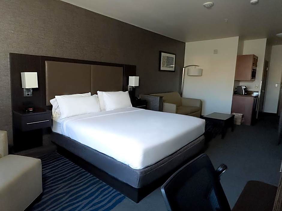 Holiday Inn Express Hotel & Suites Barstow By IHG