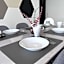 Georgetown Urban Family & Baby-Friendly Home with Skypool Seaview