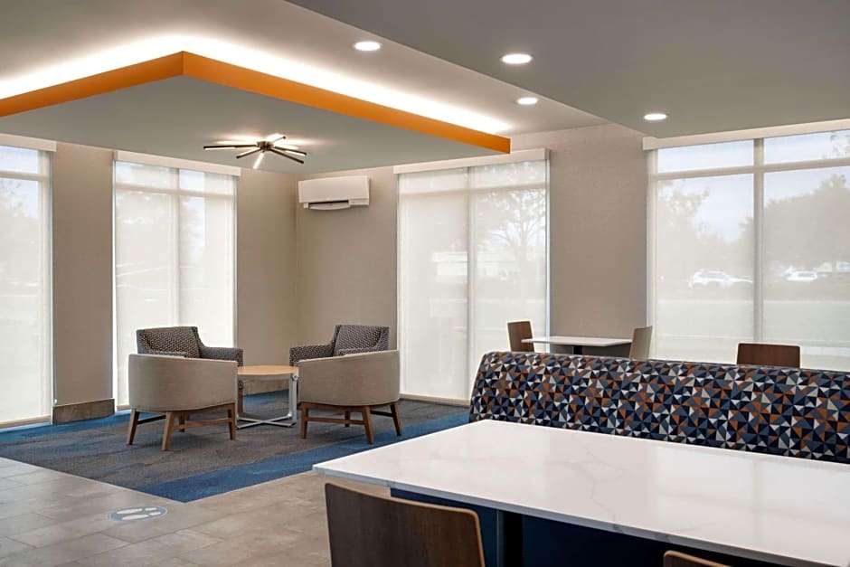 La Quinta Inn & Suites by Wyndham Springfield