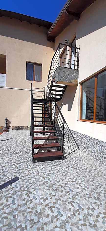 Pensiunea Montan din Bran,sat Simon SPA indoor