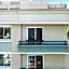 Beverly Hills 2 bed 2 bath Penthouse with Den and Parking 414