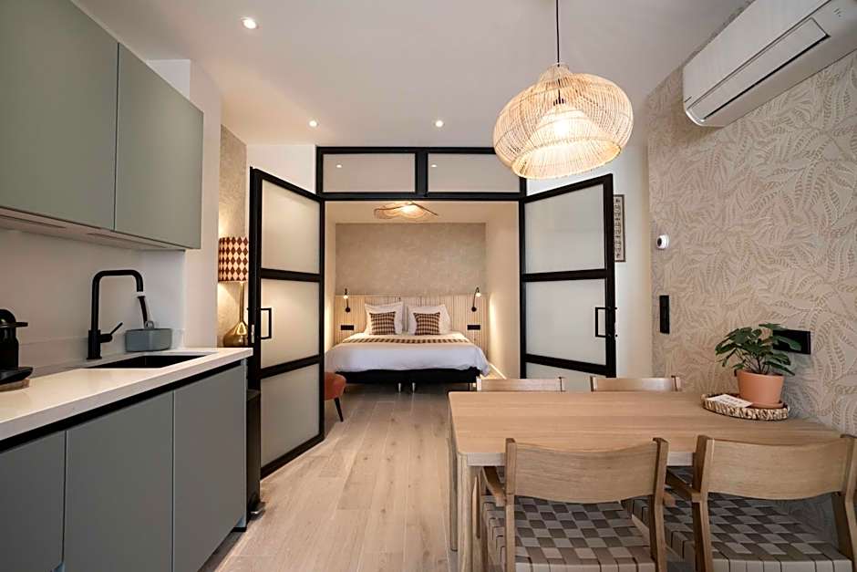 Modern two bedroom apartment close to the beach