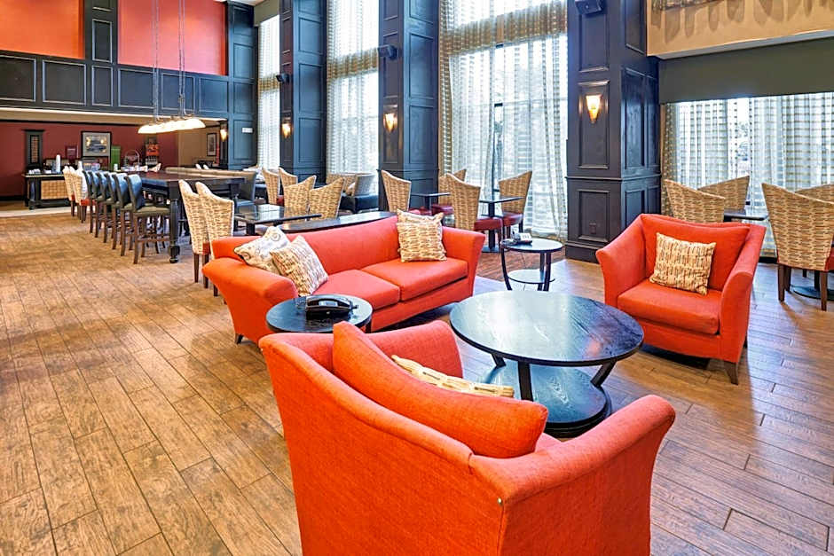 Hampton Inn & Suites Waco-South