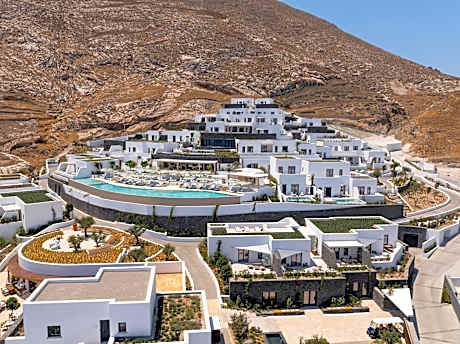 Sandblu Santorini, LXR Hotels & Resorts