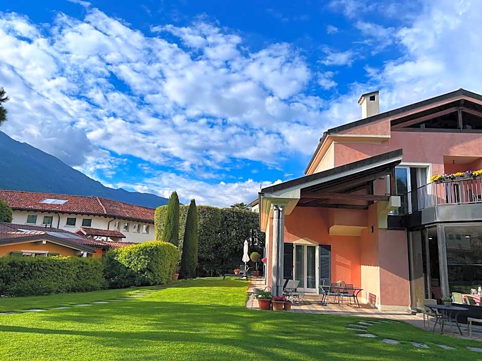 Villa Costantina with heated POOL