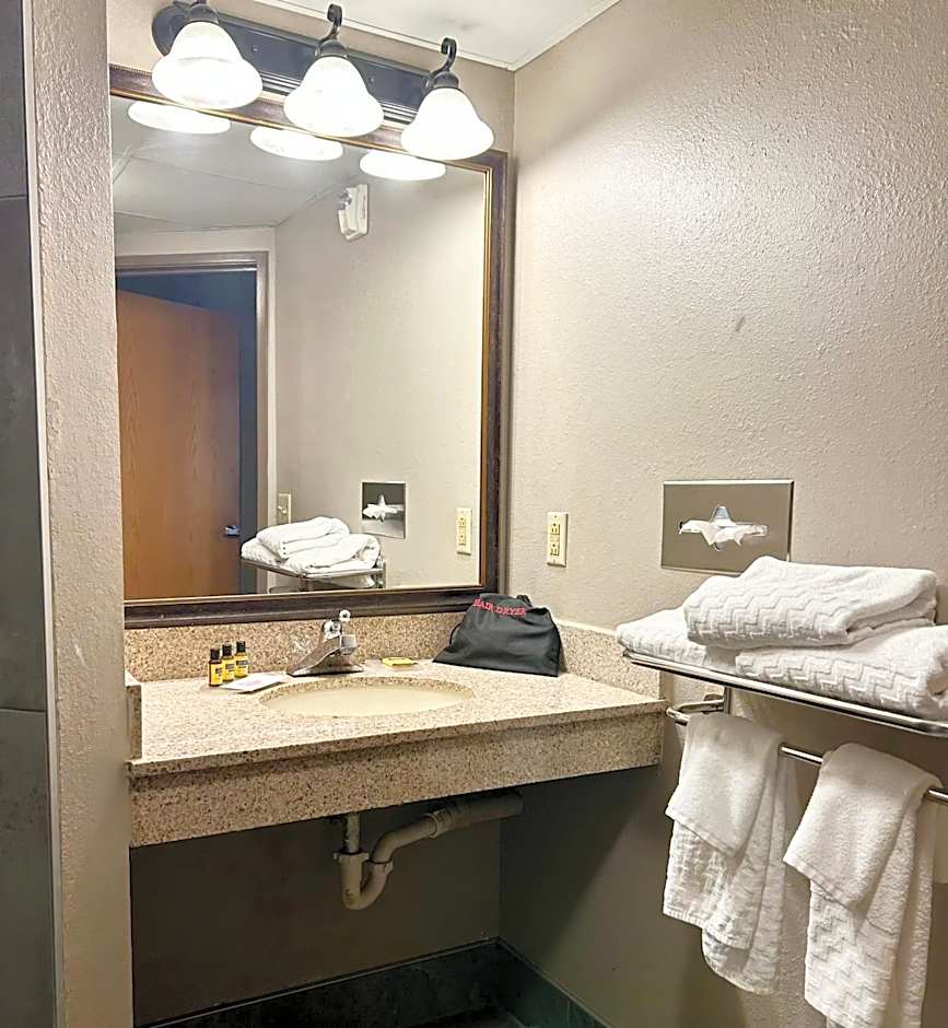 Best Western Plus Kelly Inn