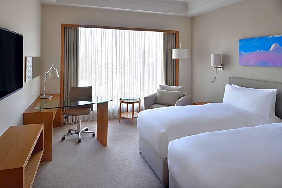 Sankara Nairobi, Autograph Collection