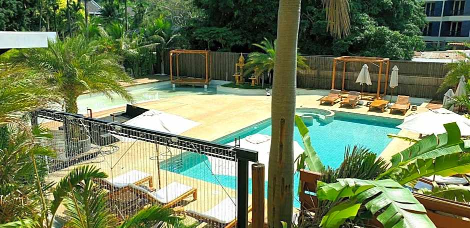 walking street hostel by new wave