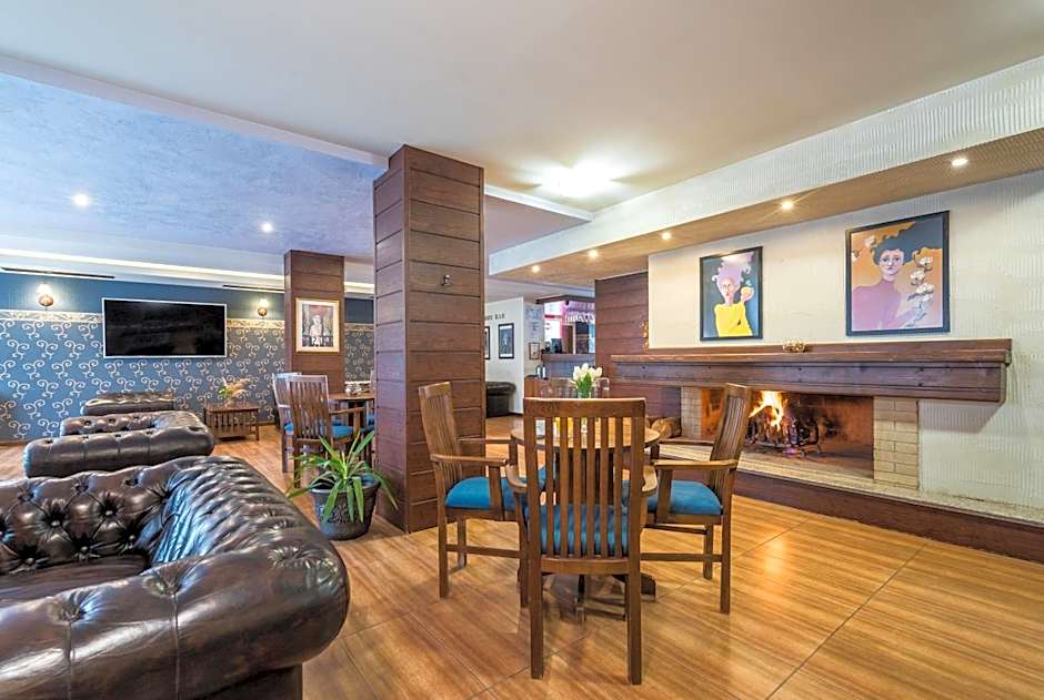 Grand Royale Apartment Complex & Spa