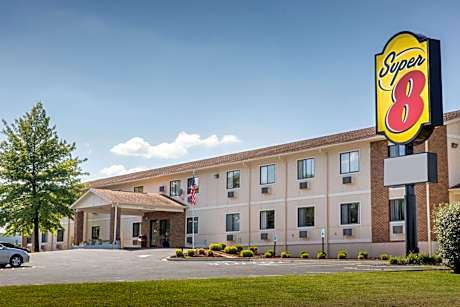 Super 8 by Wyndham Danville