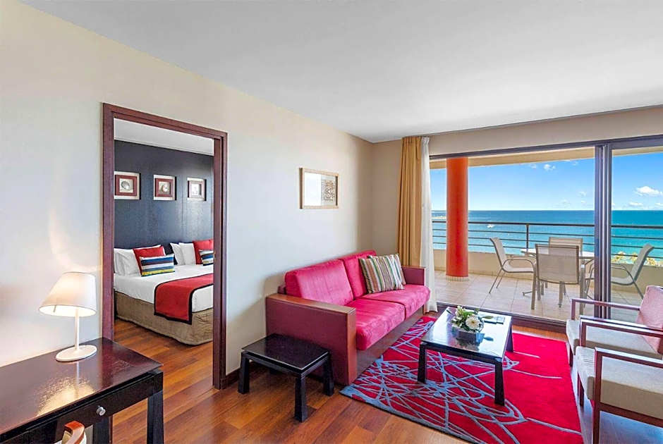 Ramada Hotel & Suites by Wyndham Noumea