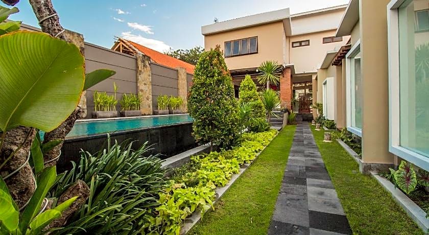 Svarna Suite Seminyak