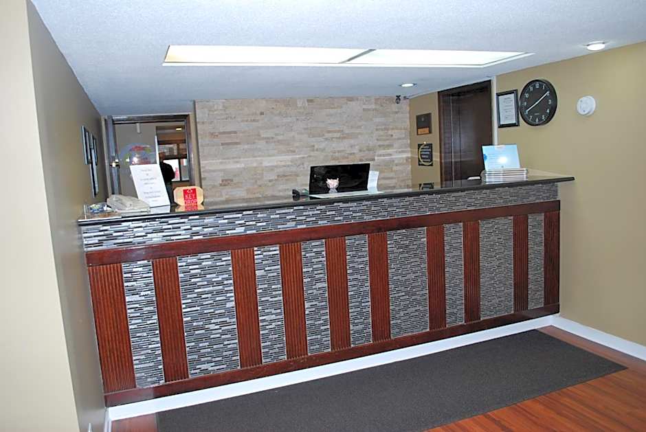 Super 8 by Wyndham Eau Claire WI