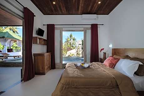 One-Bedroom Pool View